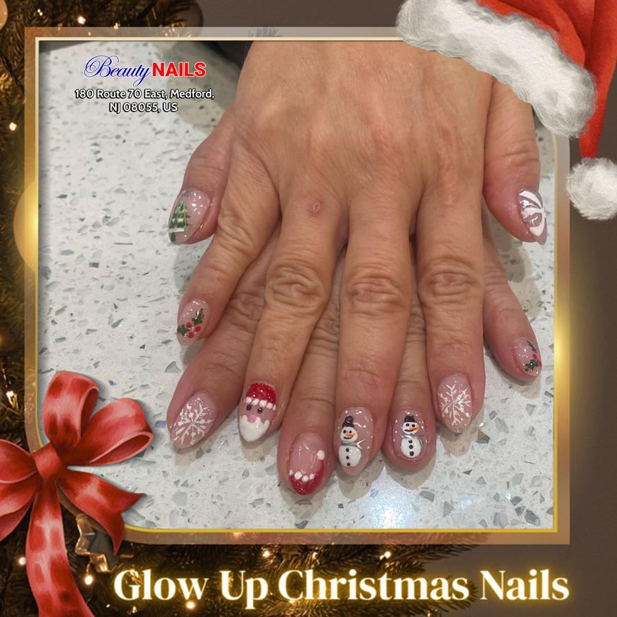 nail design by Beauty Nails